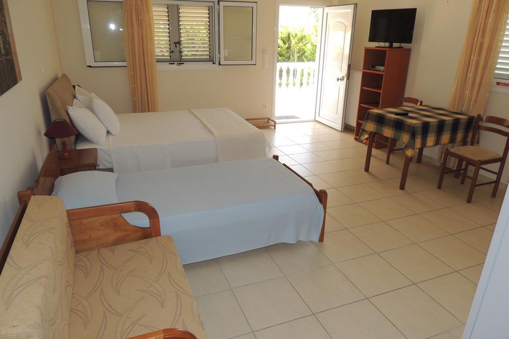 Studio Kamelia Apartment Finikounta Room photo