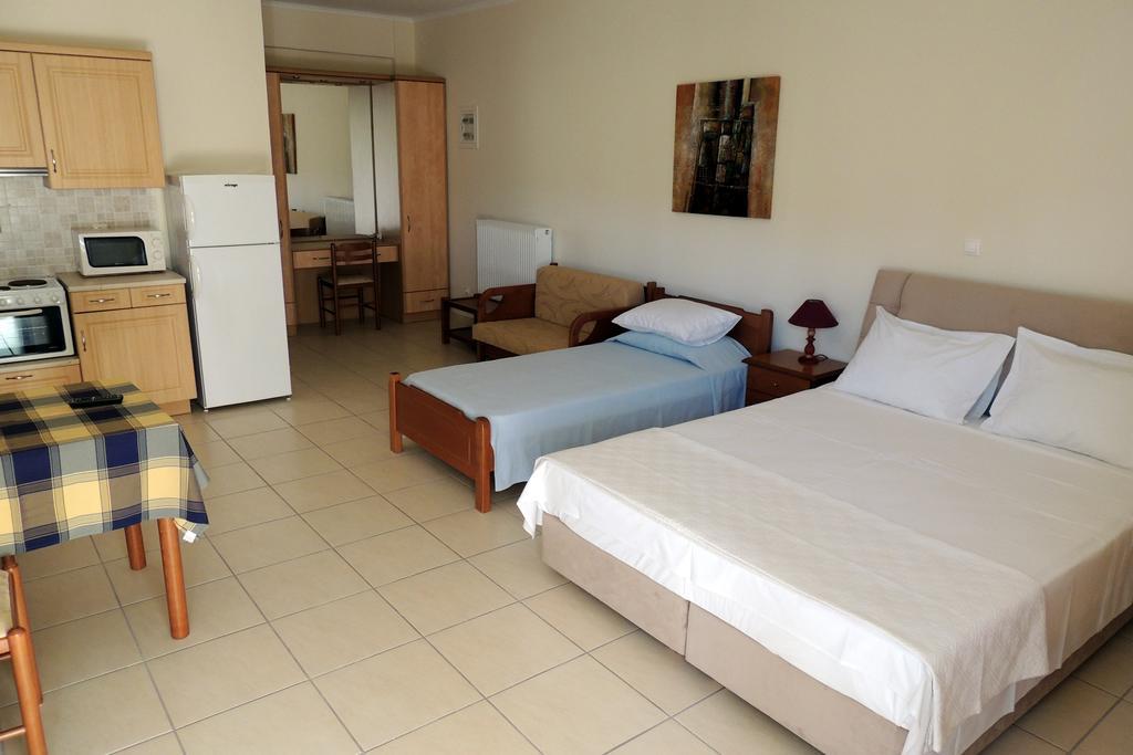 Studio Kamelia Apartment Finikounta Room photo